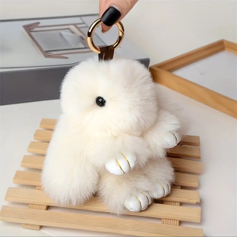 CUTE BEIGE BUNNY KEYCHAIN SOFT ARTIFICIAL RABBIT PENDANT FOR CAR HANDBAG KEYS